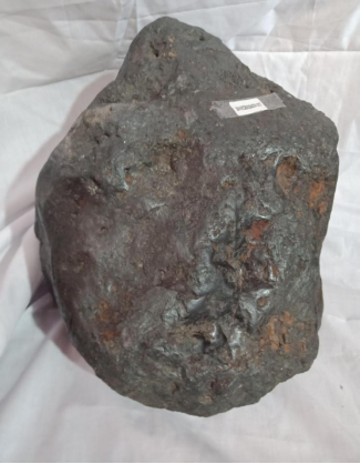 通古斯地区发现的硅化铁金属)其价值可达每克5000美元至10万美元不等